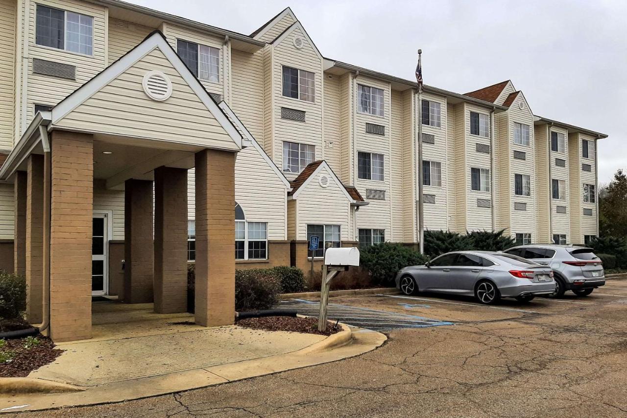 Starkville Inn & Suites Eksteriør bilde